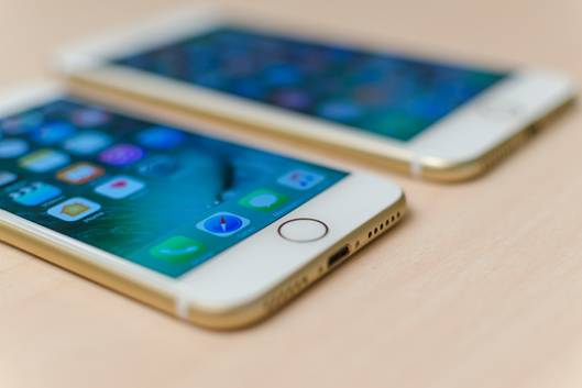 说明: “iPhone 7”的图片搜索结果