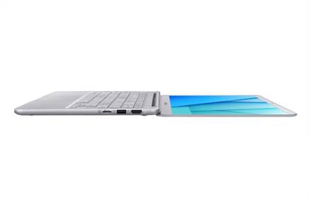 说明: E:\工作各种文件！！！！！！！！\项目\三星项目\NPC\NPC 2017年1-6月\新品资料\Notebook 9\Notebook 9 13.3-inch (Light Titan) 5.jpg