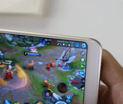 蓝S6玩半小时游戏,玩家说出三句心里话,其中一点让iPhone蒙羞