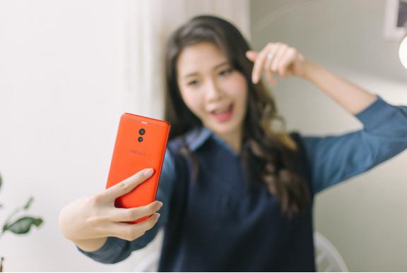 年春节出游不背单反 一台魅蓝Note6就够了