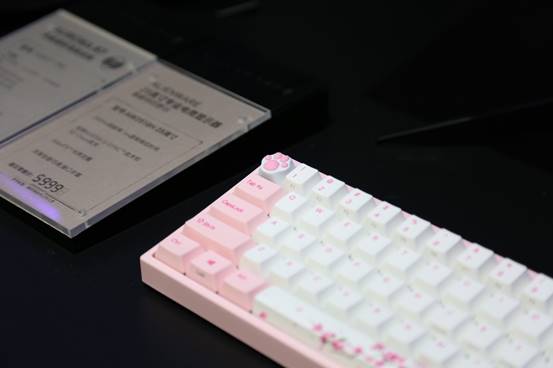 进攻线下,阿米洛进驻alienware外星人旗舰店