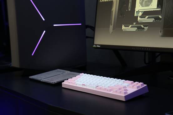 进攻线下,阿米洛进驻alienware外星人旗舰店