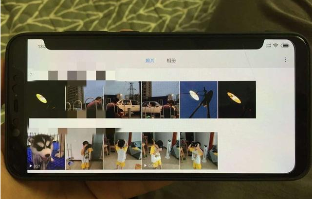 全球最大刘海？小米8 MIUI 系统更新后现尴尬bug(图2)