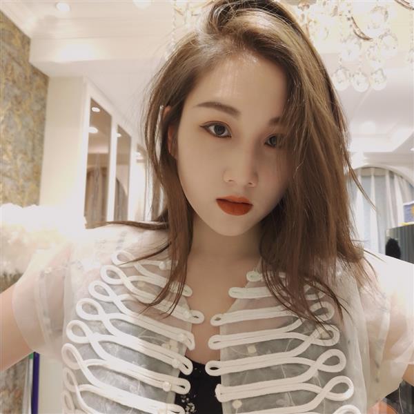 美图T9手机用户实拍评测:完美复刻妆面,美妆达人最爱!