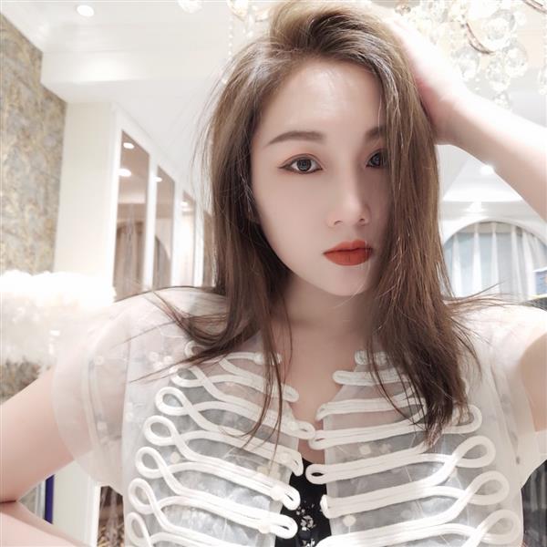 美图T9手机用户实拍评测:完美复刻妆面,美妆达人最爱!