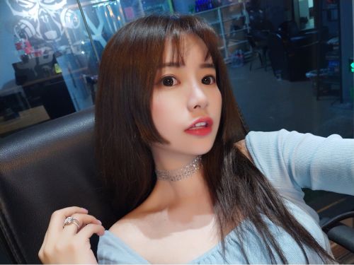 美图T9手机用户实拍评测：完美复刻妆面，美妆达人最爱！