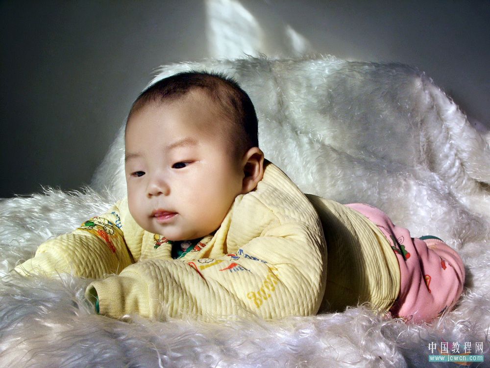 点击小图看大图 Photoshop后期教程:将宝宝昏暗的照片调整清晰