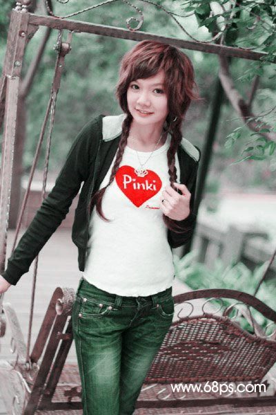 Photoshop调色:非常酷的一种MM特效