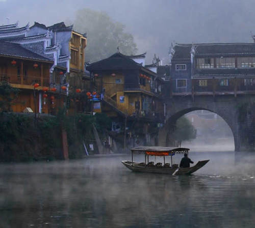 Photoshop处理烟雨水乡照片特效1