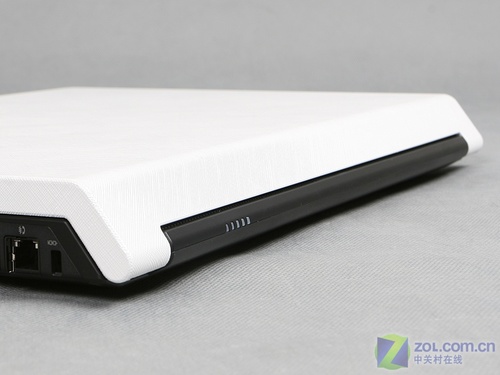 白色影音旗舰 联想IdeaPad Y510首测 白色影音旗舰 联想IdeaPad Y510首测