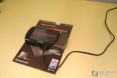 联想IDF展出其MID 触摸屏设计身材小巧 