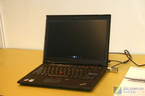 联想ThinkPad X300本IDF大会首次亮相 