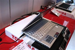 超轻薄1.08Kg 东芝R501报22000仍尊贵