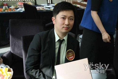 美力轻无边富士通P8010上海发布会(2)