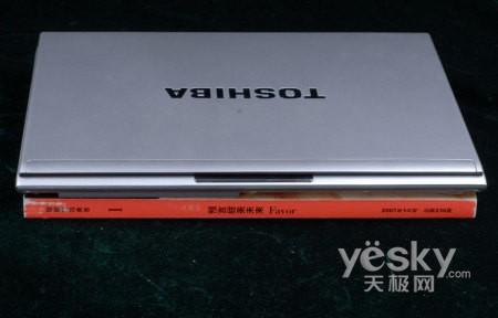 艳光四射什么笔记本最具性感身材(8)
