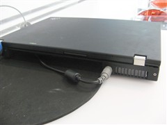 赠送2GB内存 ThinkPad R61现售9800元