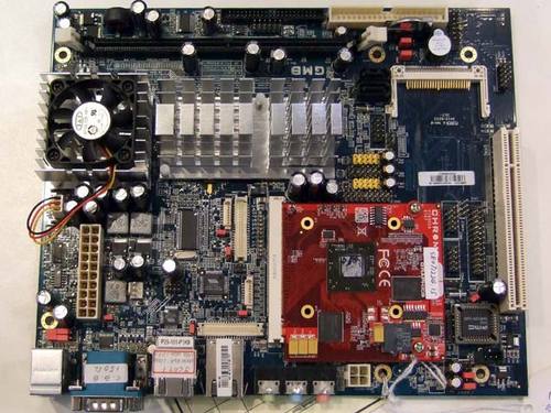 VIA展出Chrome 4300E,利用赛车展示实力 VIA展出Chrome 4300E,利用赛车展示实力