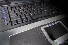 双X7800处理器 华硕最强游戏本G70S图赏 