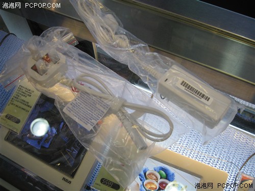 现场！香港国美直击华硕易PC二代拆包