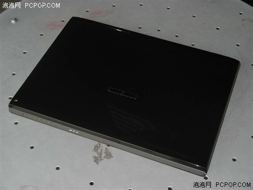 T9300+NV8600 三星R70超级游戏本上市