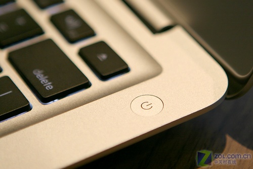 全国首发：MacBook Air精美外观评测 