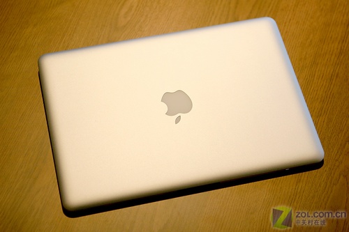 全国首发：MacBook Air精美外观评测 