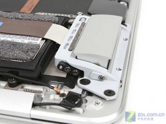 拆本办：拆解揭秘MacBook Air轻薄秘密 