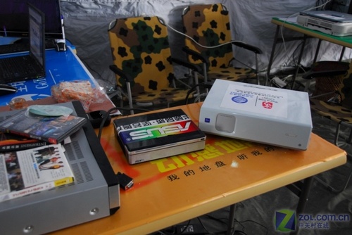 华硕珠峰IT服务区成世界海拔最高“网吧“ 