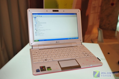 内置Atom 华硕易PC-1000全球首度曝光! 内置Atom 华硕易PC-1000全球首度曝光!