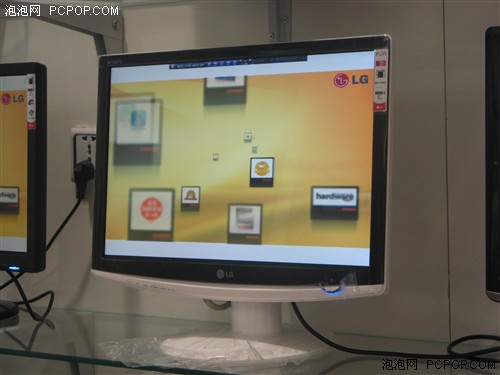 超靓白色外观！LG"微笑"19宽送礼促销
