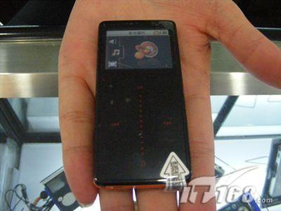 深受年轻人的青睐1G版OPPOD29售299