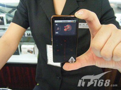 深受年轻人的青睐1G版OPPOD29售299