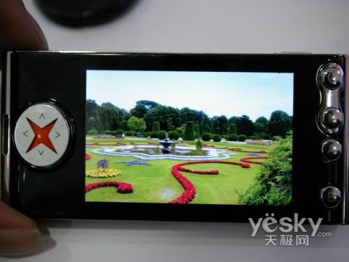 3寸大屏音频播放器1G纽曼MOMO-X3售299