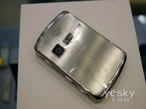 130万像素摄像头2G蓝魔RM700售299元
