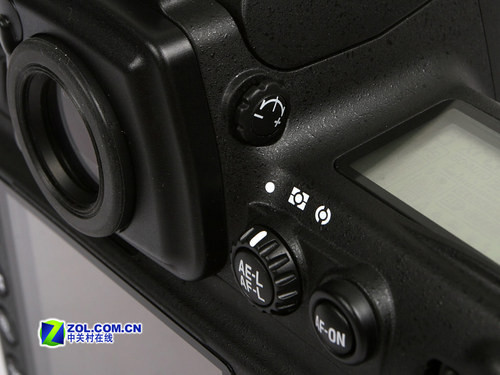 尼康D700 