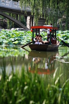 全国首发 佳能单反新丁1000D深度详测