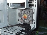 卖场拆解 Tt豪华版大盔甲机箱震撼登场 