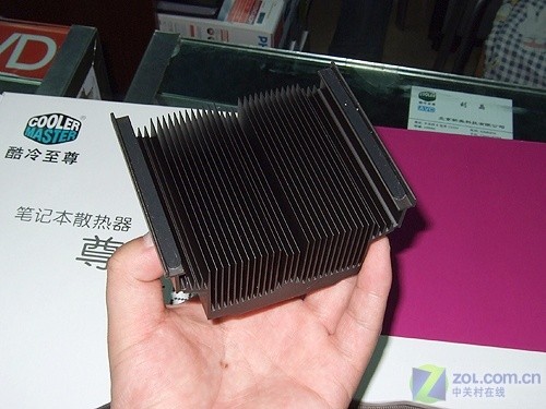 4万小时寿命 酷冷黑魔方散热器仅79元 4万小时寿命 酷冷黑魔方散热器仅79元