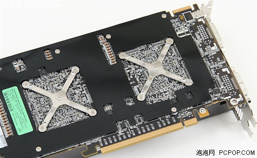 黑色PCB尽显奢华 HD4870X2超多图赏析