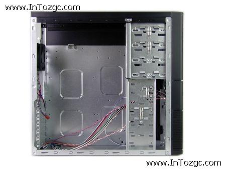 华硕 V8 机箱