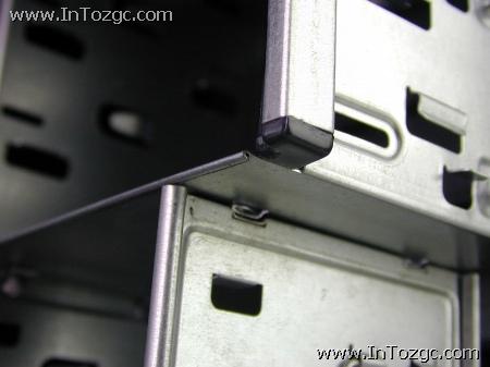 华硕 V8 机箱