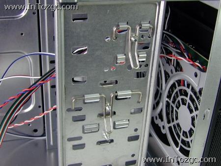 华硕 V8 机箱