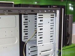 镜面设计更炫 多彩足料机箱带电源热卖 