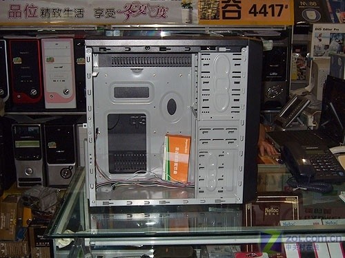 面板带金属网 鑫谷摩登机箱电源390元 面板带金属网 鑫谷摩登机箱电源390元
