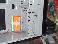 面板带金属网 鑫谷摩登机箱电源390元 面板带金属网 鑫谷摩登机箱电源390元