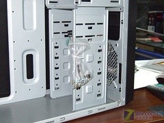 专为百姓设计 惠科1035R机箱只售180元 专为百姓设计 惠科1035R机箱只售180元