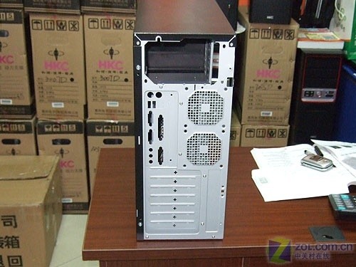 专为百姓设计 惠科1035R机箱只售180元 专为百姓设计 惠科1035R机箱只售180元