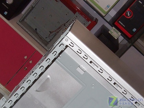 买机箱送DV 新战线新动2003机箱198元 买机箱送DV 新战线新动2003机箱198元