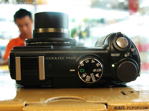 不买别后悔！尼康P5100推出超值套装