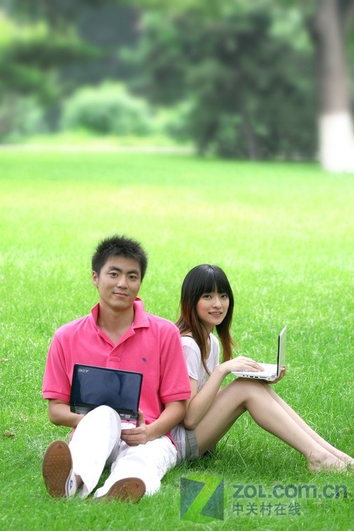 美轮美奂:宏碁Aspire One超便携PC图赏 